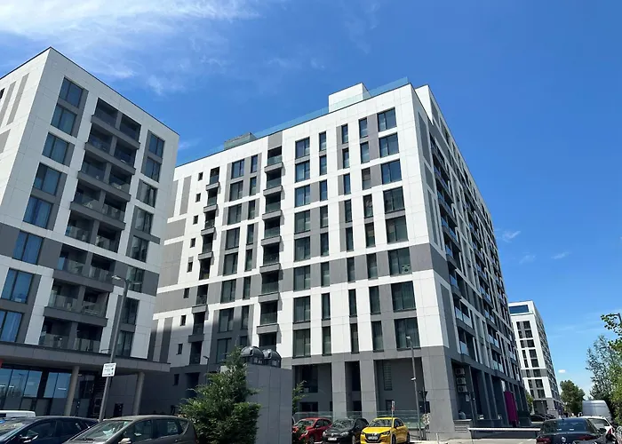 North By Urbanesq Cloud 9 D Apartament