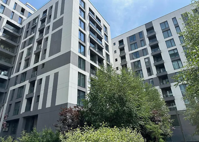 North By Urbanesq Cloud 9 D Апартаменти Бухарест