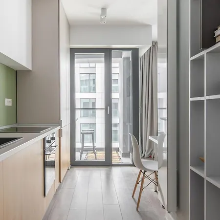 North By Urbanesq Cloud 9 D * بوخارست